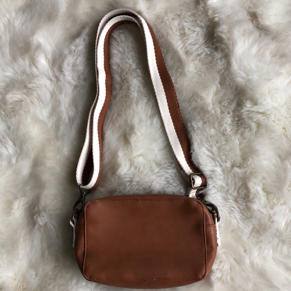 Thirty One Brown Vegan Leather Crossbody Brass Hardware - Picture 2 of 11